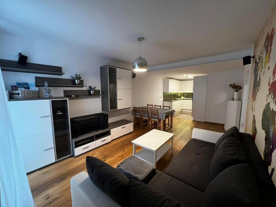Porec, Tolle 3 Zi-Whg, Sehr Zentral, Top Zustand! Mit Internet Und W-Lan! Zewnętrze zdjęcie